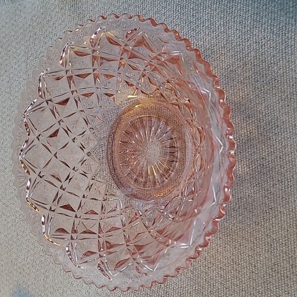 Lovely Vintage Depression Pink Glass Bowl; perfect for serving or decor. - Picture 2 of 4
